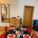 Cora Apartment *