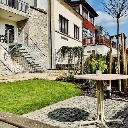 Cora Apartment Jaromer