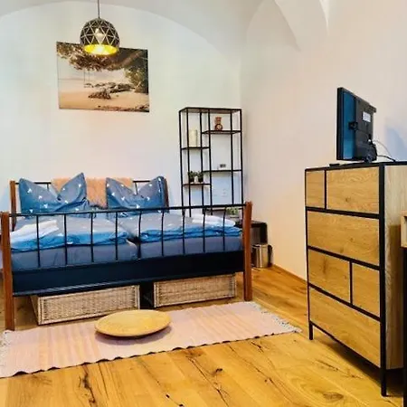 Cora Apartment Jaromer