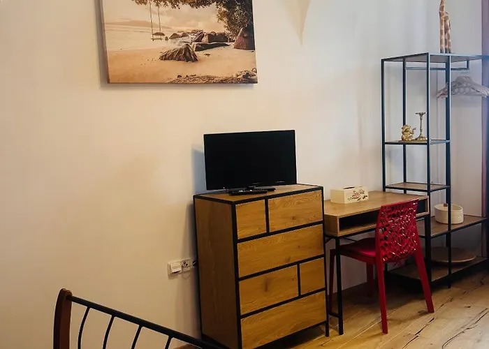 Cora Apartment Jaromer
